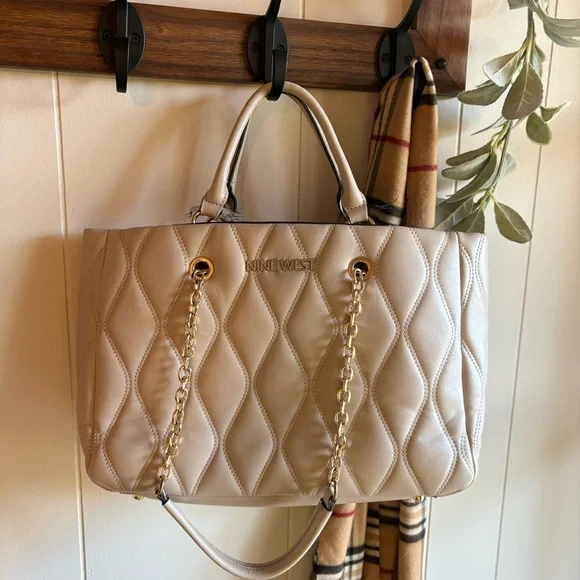 🚨3 for $15 Nine West Aurelie Carryall Handbag Quilted Design Cream Cement Color - Picture 9 of 16